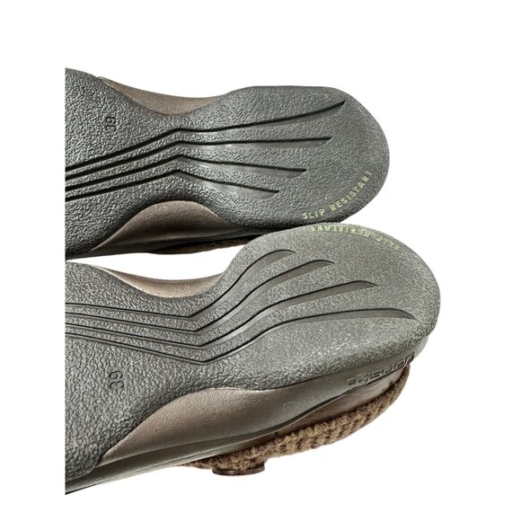 Dansko Kenzi Womens Size 39 Brown Leather Slip-On Clogs Knit Collar & Button - Picture 9 of 9